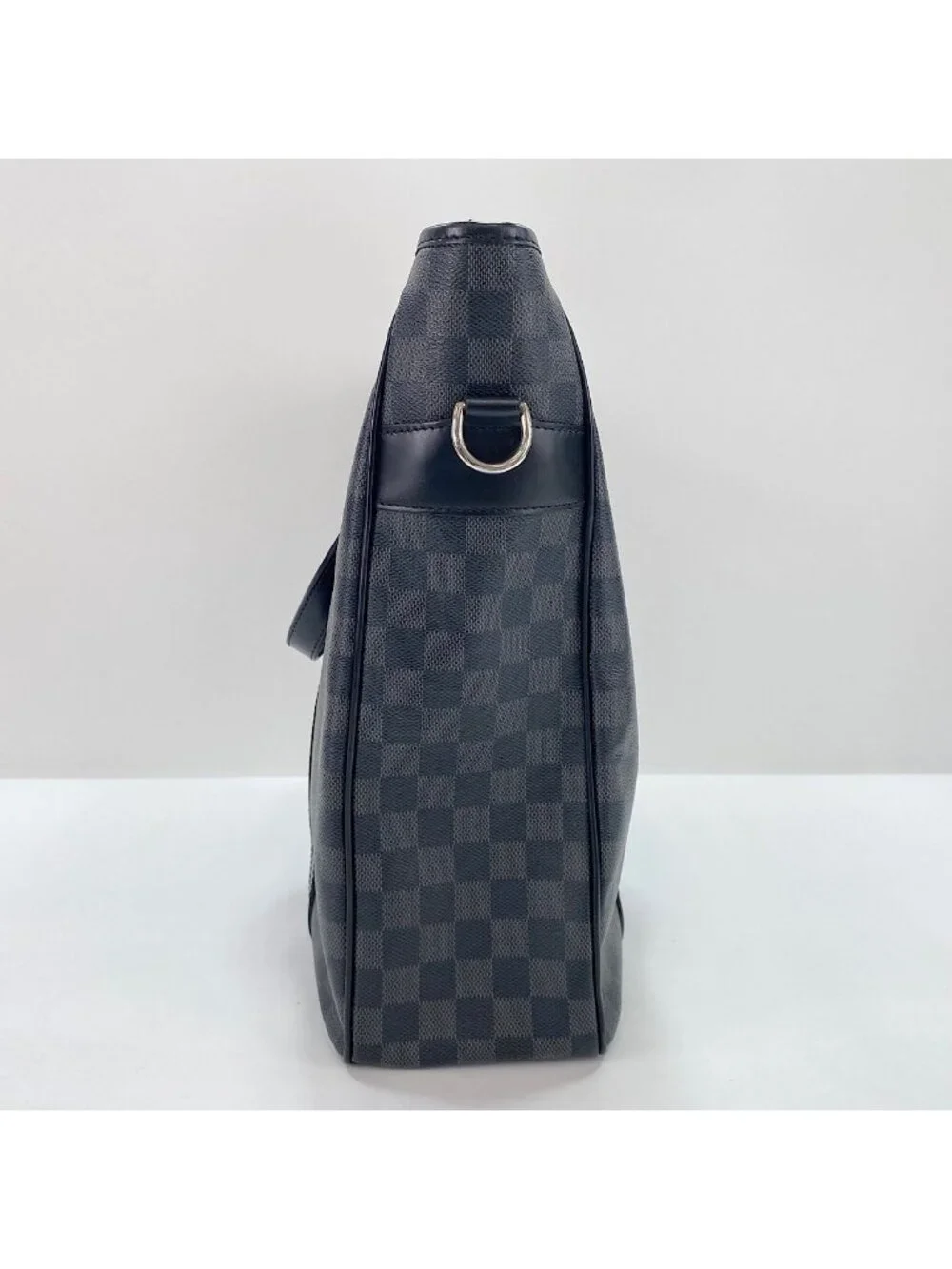 Louis Vuitton Tote Tadao